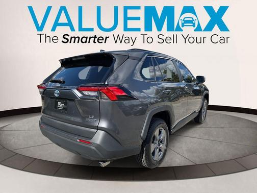 2024 Toyota RAV4 Hybrid SE