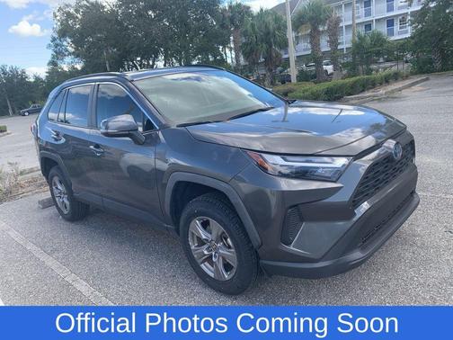 2024 Toyota RAV4 Hybrid SE