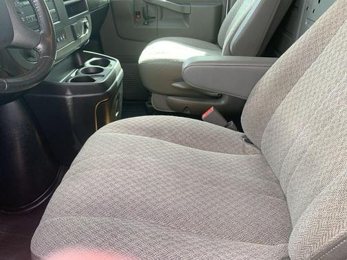 2020 Chevrolet Express 2500 RWD 2500 Regular Wheelbase WT