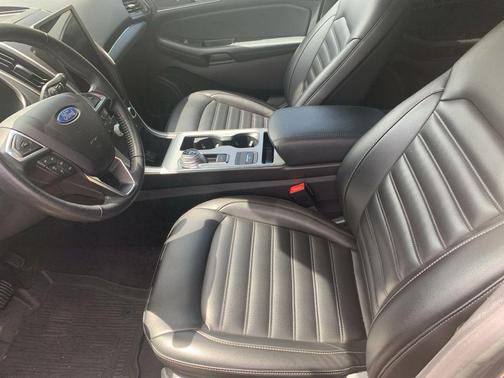 Gray Metallic 2021 Ford Edge SEL