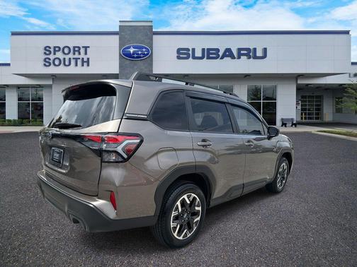 2025 Subaru Forester Premium