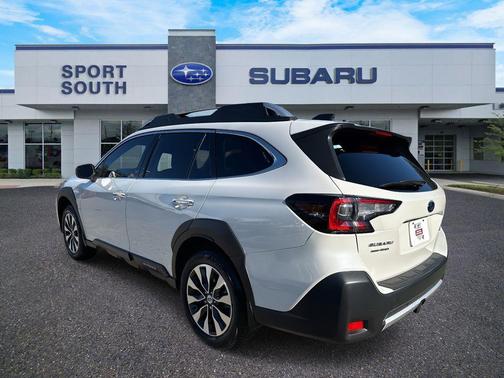 2025 Subaru Outback Touring
