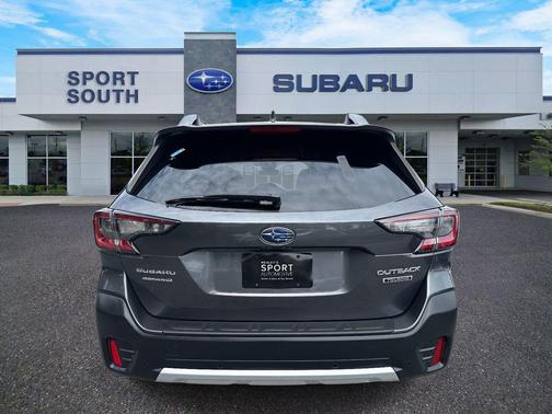 2022 Subaru Outback Touring
