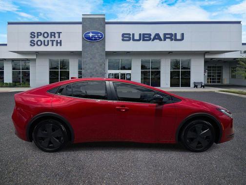 2025 Toyota Prius LE