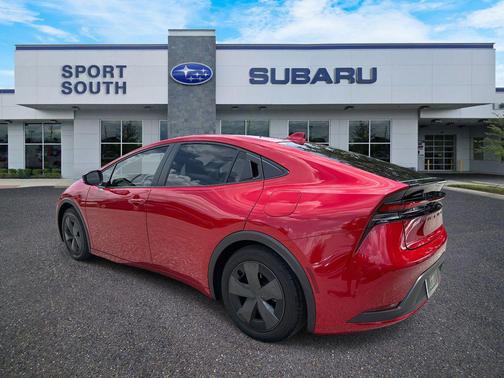 2025 Toyota Prius LE