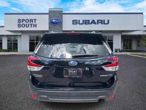 2024 Subaru Forester Premium