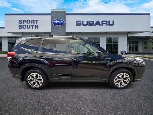 2024 Subaru Forester Premium
