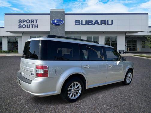 Ingot Silver Metallic 2019 Ford Flex SE