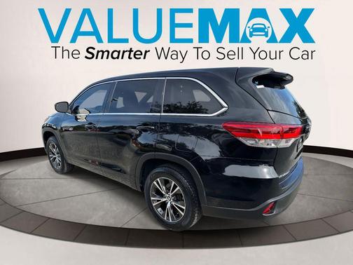 2017 Toyota Highlander LE I4