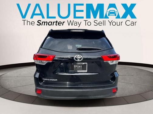 2017 Toyota Highlander LE I4