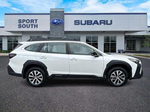 Crystal White Pearl 2023 Subaru Outback Base