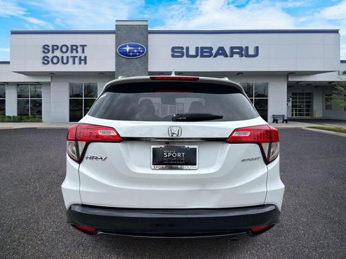 Platinum White Pearl 2022 Honda HR-V 2WD Sport