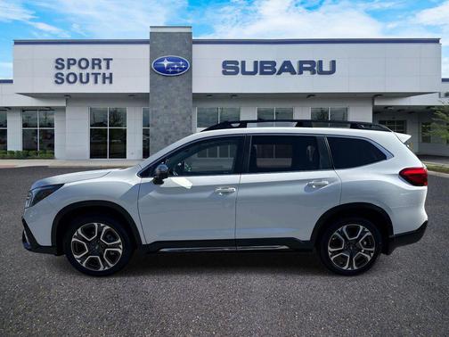 Crystal White Pearl 2023 Subaru Ascent Limited 7-Passenger