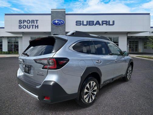 2025 Subaru Outback Touring XT