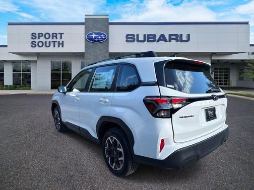 2026 Subaru Forester Base