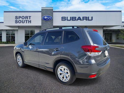 2023 Subaru Forester Base