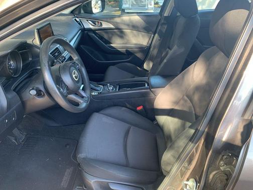 2017 Mazda Mazda3 Sport