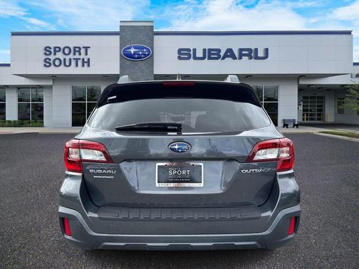 Magnetite Gray Metallic 2018 Subaru Outback 2.5i Premium