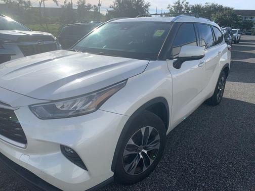 2020 Toyota Highlander XLE