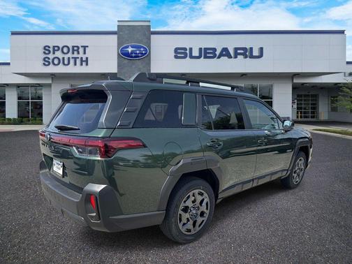 Deep Emerald Green Pearl 2026 Subaru Outback Premium