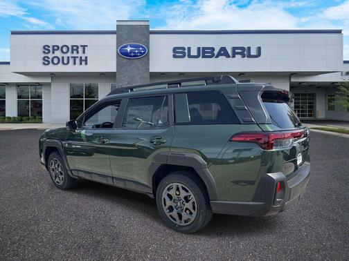 Deep Emerald Green Pearl 2026 Subaru Outback Premium