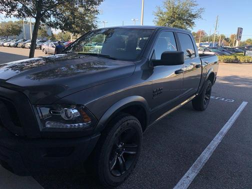 2024 RAM 1500 Classic Warlock Crew Cab 4x4 5'7' Box
