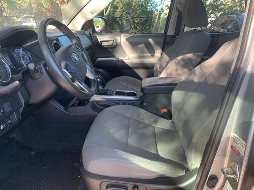 2020 Toyota Tacoma SR5