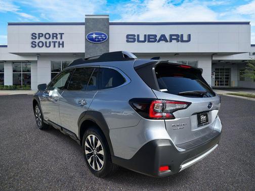 2025 Subaru Outback Touring XT