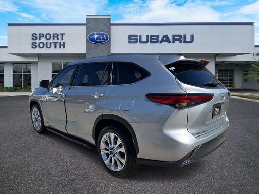 2022 Toyota Highlander Limited