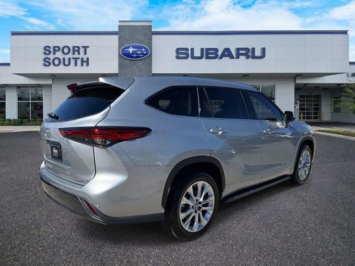 2022 Toyota Highlander Limited