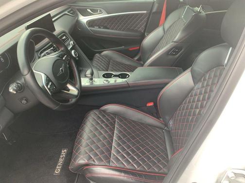 2022 Genesis G70 3.3T