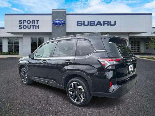 Crystal Black Silica 2025 Subaru Forester Hybrid Premium