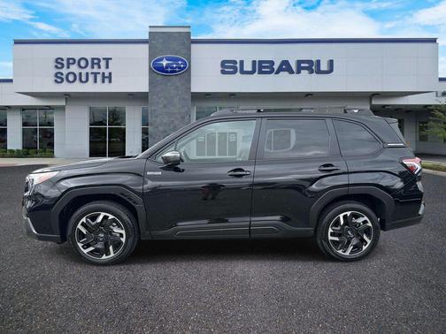 Crystal Black Silica 2025 Subaru Forester Hybrid Premium