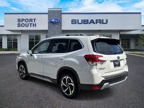 Crystal White Pearl 2023 Subaru Forester Touring