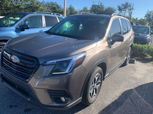 2023 Subaru Forester Premium