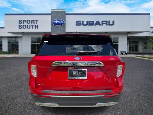 Rapid Red Metallic Tinted Clearcoat 2023 Ford Explorer XLT