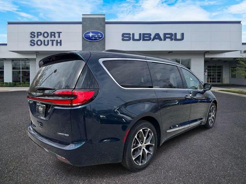 2022 Chrysler Pacifica Limited