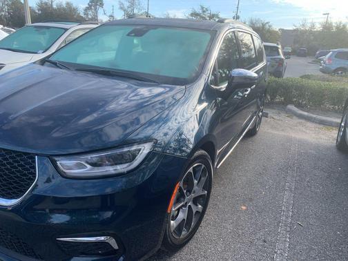 2022 Chrysler Pacifica Limited