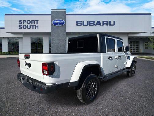 2024 Jeep Gladiator Sport S