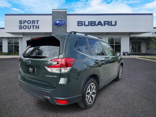 2023 Subaru Forester Premium