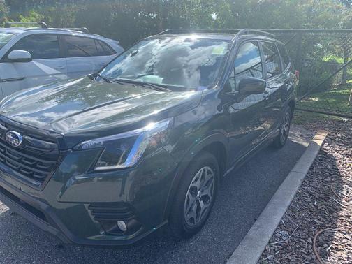 2023 Subaru Forester Premium