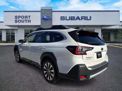 2023 Subaru Outback Touring
