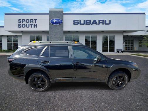Crystal Black Silica 2025 Subaru Outback Wilderness