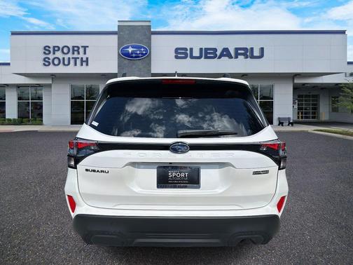 2025 Subaru Forester Hybrid Premium