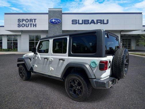 Bright White Clearcoat 2020 Jeep Wrangler Unlimited Willys 4x4