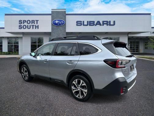 Ice Silver Metallic 2022 Subaru Outback Limited