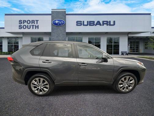 2023 Toyota RAV4 XLE Premium