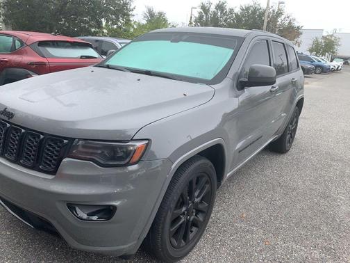 2019 Jeep Grand Cherokee Altitude