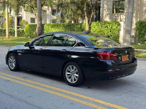 2014 BMW 528 528i Sedan 4D