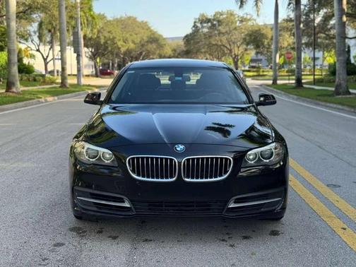 2014 BMW 528 528i Sedan 4D